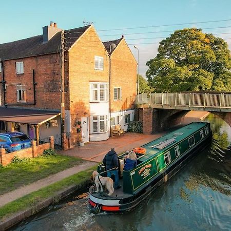 Hidden Gem Canal Facing Retreat With Lovely Walks Hopwas エクステリア 写真