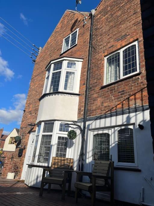 Hidden Gem Canal Facing Retreat With Lovely Walks Hopwas エクステリア 写真