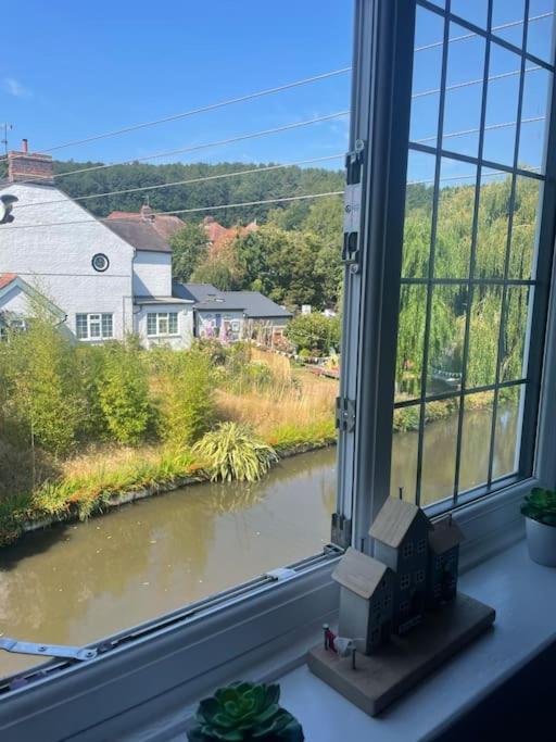 Hidden Gem Canal Facing Retreat With Lovely Walks Hopwas エクステリア 写真