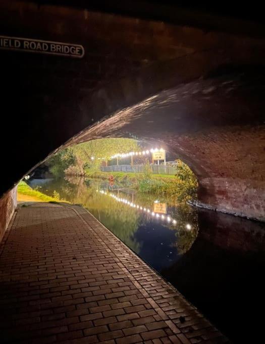 Hidden Gem Canal Facing Retreat With Lovely Walks Hopwas エクステリア 写真
